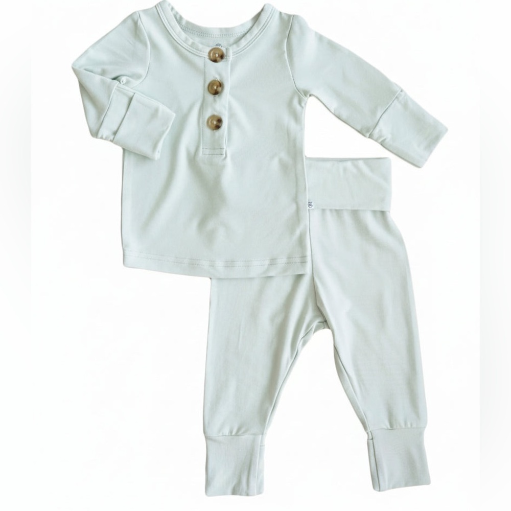 Caden Lane 2pc Bamboo Set in Soft Mint, NB-3months